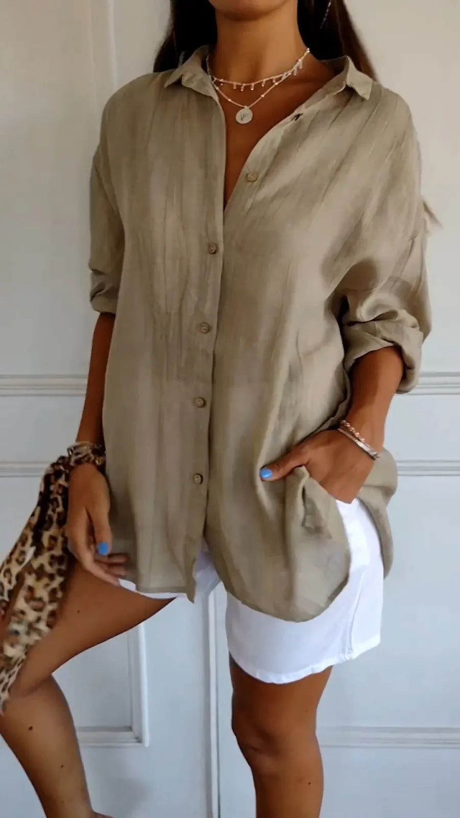 Women's Lapel Long Sleeve Shirt - Single-Breasted Pleated Button-Up