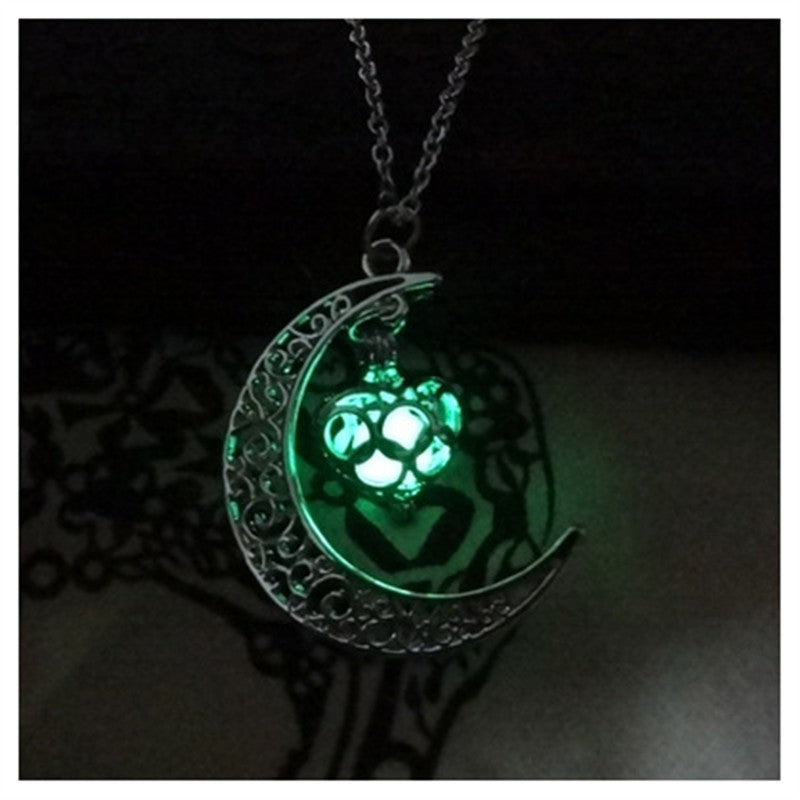 Glowing Pendant Necklace - Silver Plated Chain
