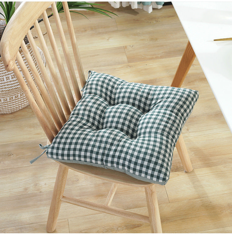 Thickened Four Hole Lattice Stripe Cushion