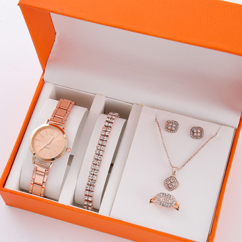 Gold Steel Band Quartz Watch - Elegant Bracelet Timepiece