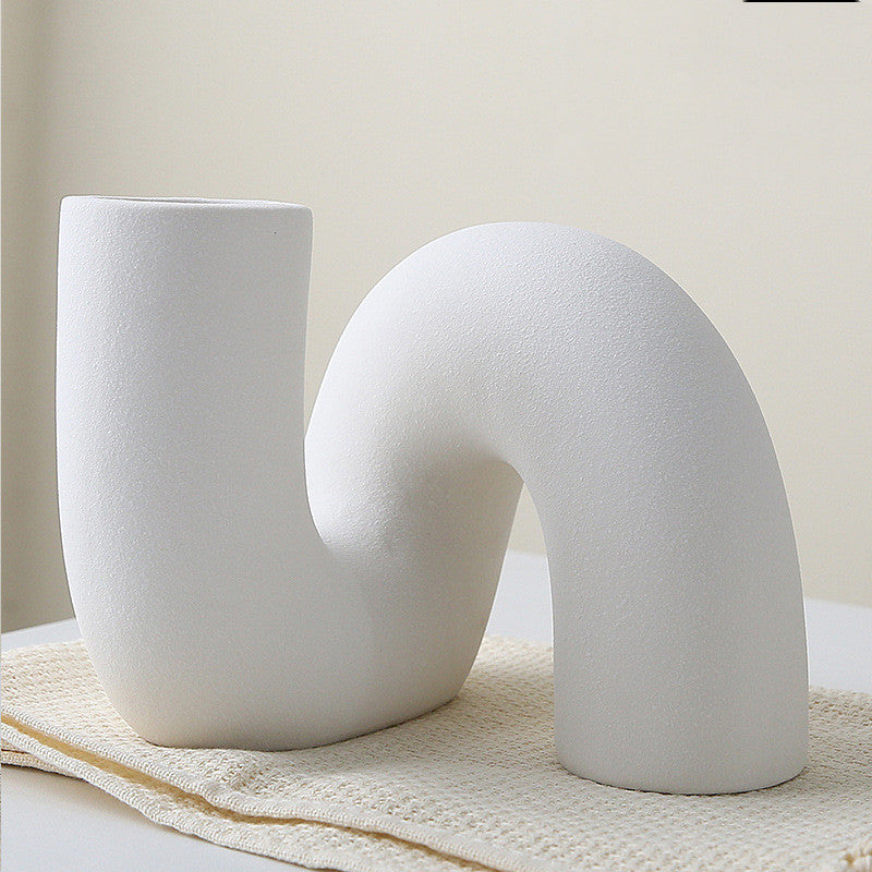 Premium Ceramic Letter Vase - Modern Home Decoration Centerpiece