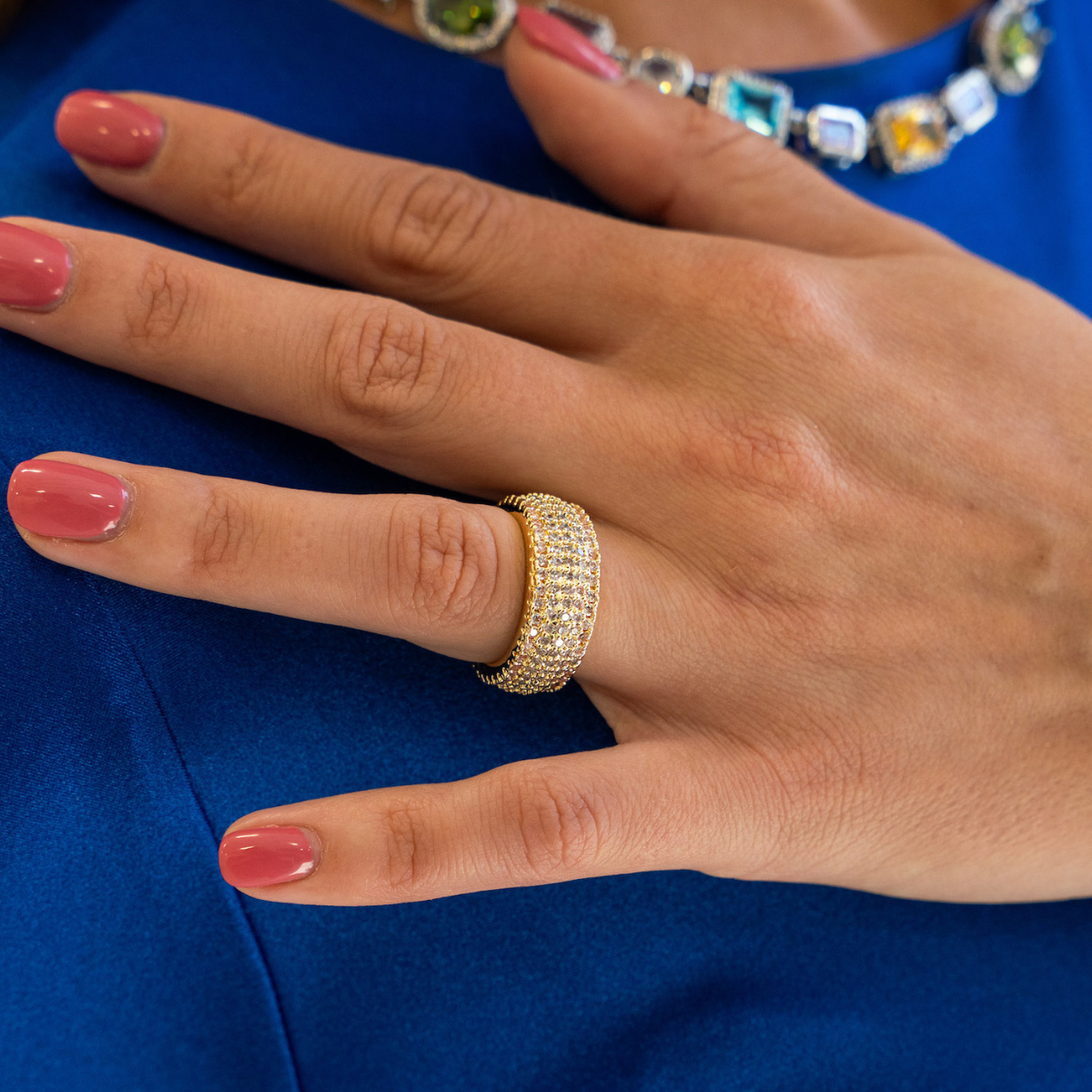 Lien Alejandra Gemstone