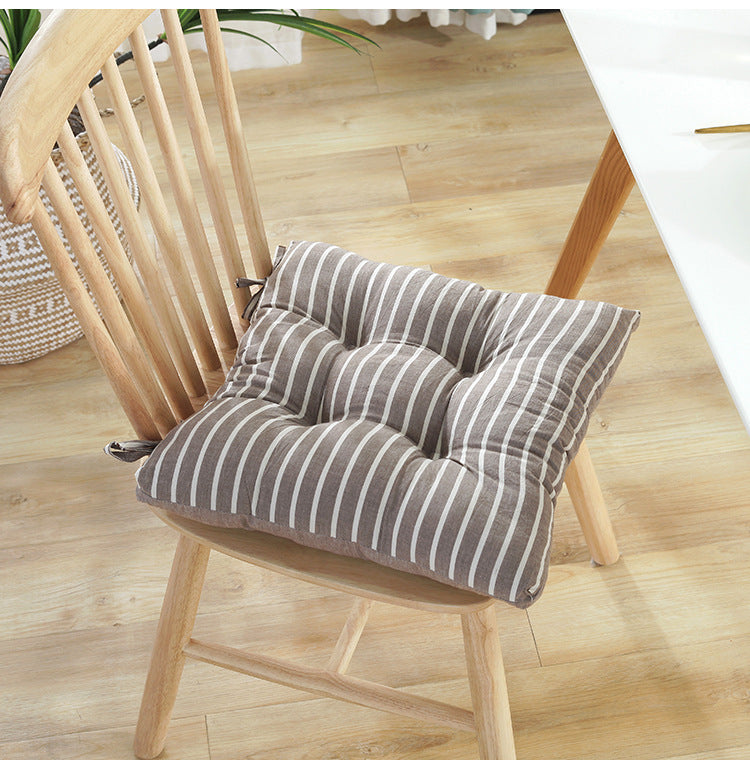 Thickened Four Hole Lattice Stripe Cushion