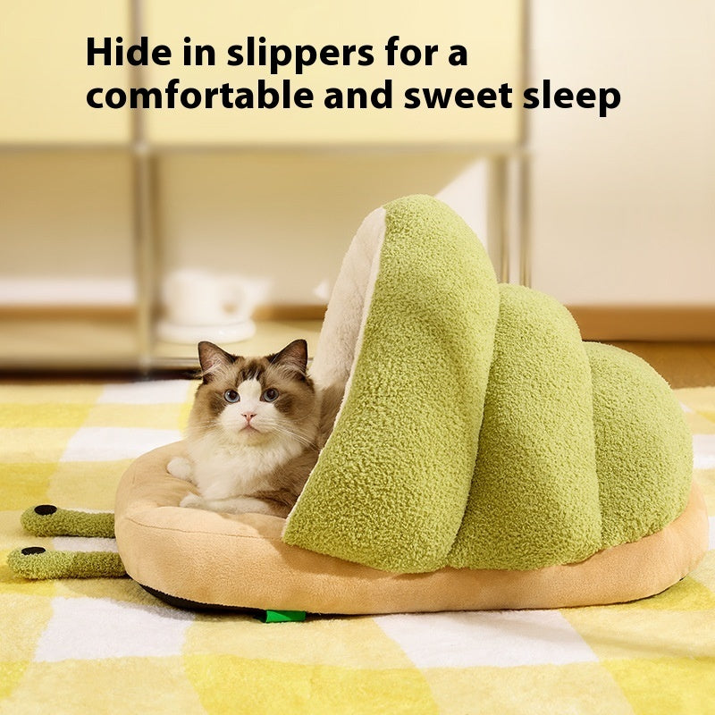 Warm Cat Semi-Closed Snail Slippers Nest - Cozy Pet Bed with Unique Slipper Design