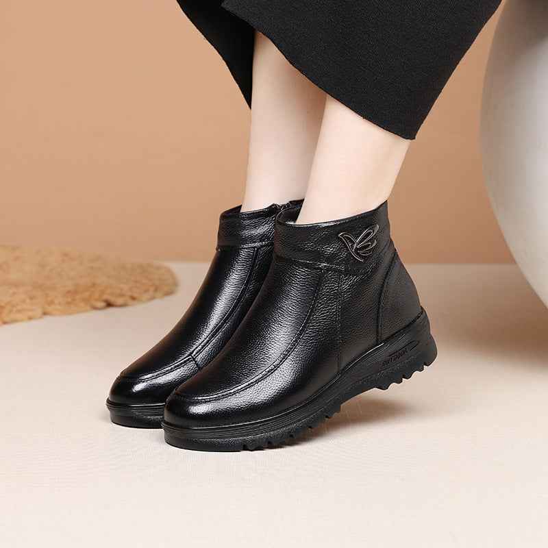 Women's Flat Bottomed Anti Slip Leather Wool Short Boots