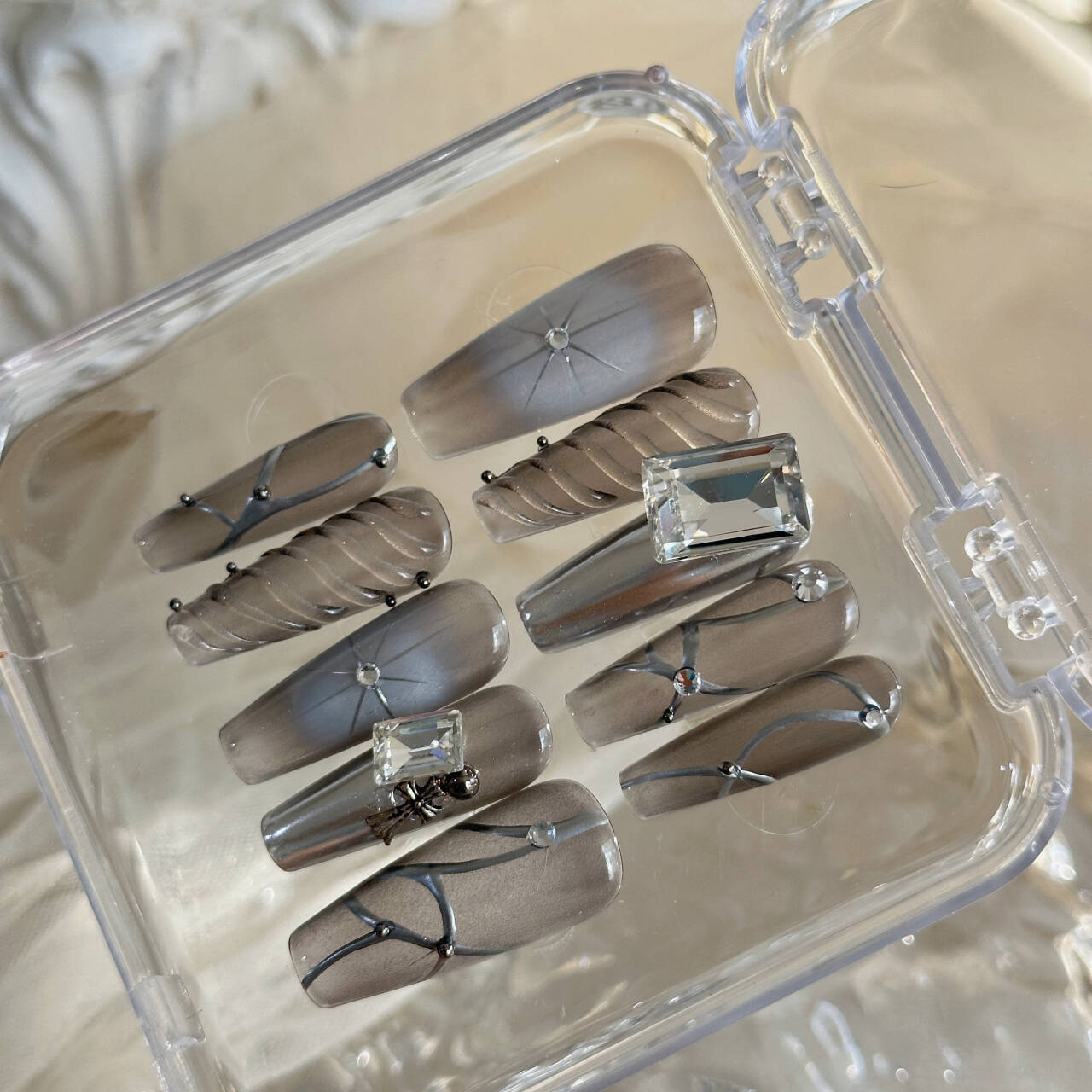 Handmade Long Mechanical Awn Star  Diamond Manicure