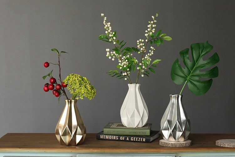Premium Nordic Light Luxury Ceramic Decoration - Restaurant Home Ornament