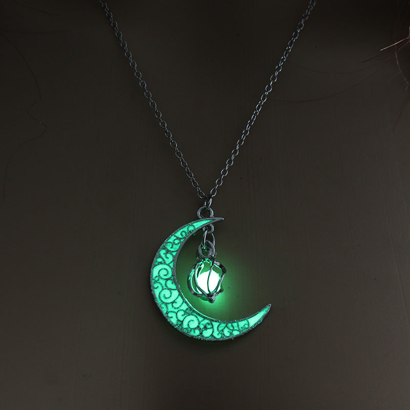 Glowing Pendant Necklace - Silver Plated Chain