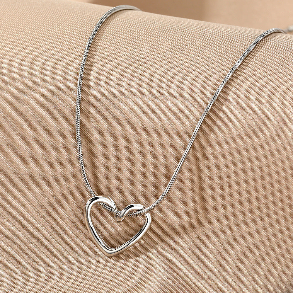 Niche Hollow Heart Necklace for Women - Delicate Cutout Heart Pendant