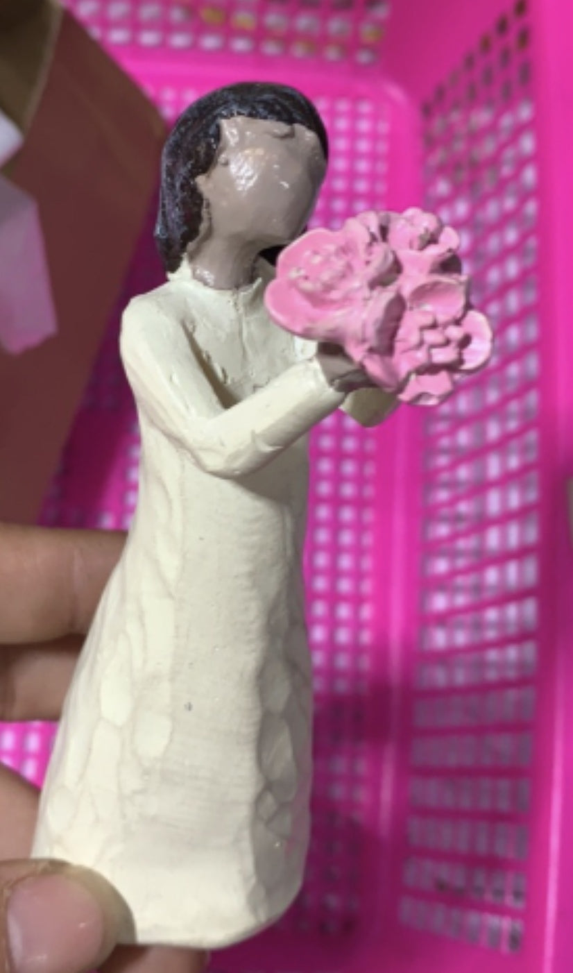 Premium Girl Resin Statue Decoration - Modern Home Ornament Collection