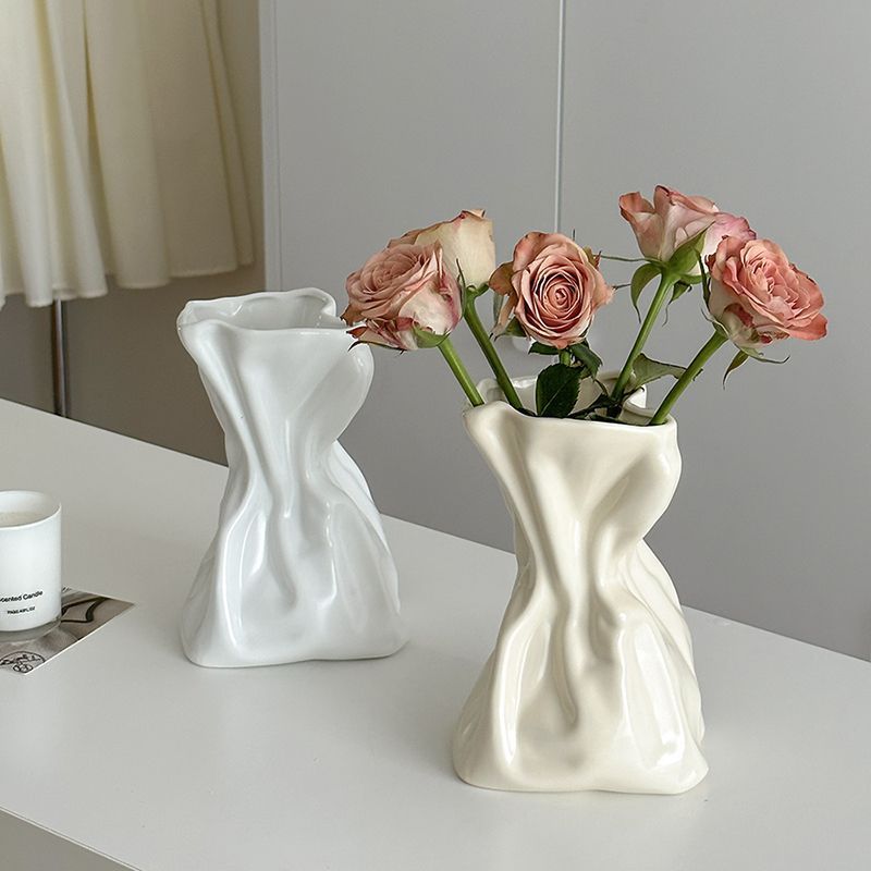 Premium Simple Cream Style Vase - Elegant Home Decoration Centerpiece