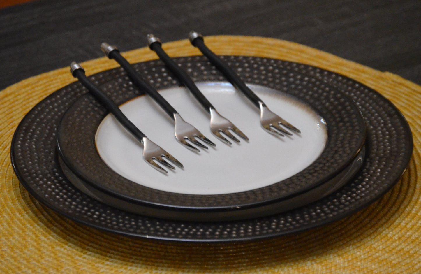 Ensemble de 6 fourchettes à cocktail (manche torsadé noir)