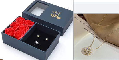 Retro Magnetic Folding Heart Shaped Four Leaf Clover Pendant Necklace Women Love Clavicle Chain Gifts Openable Choker Jewelry - DropOnline.co