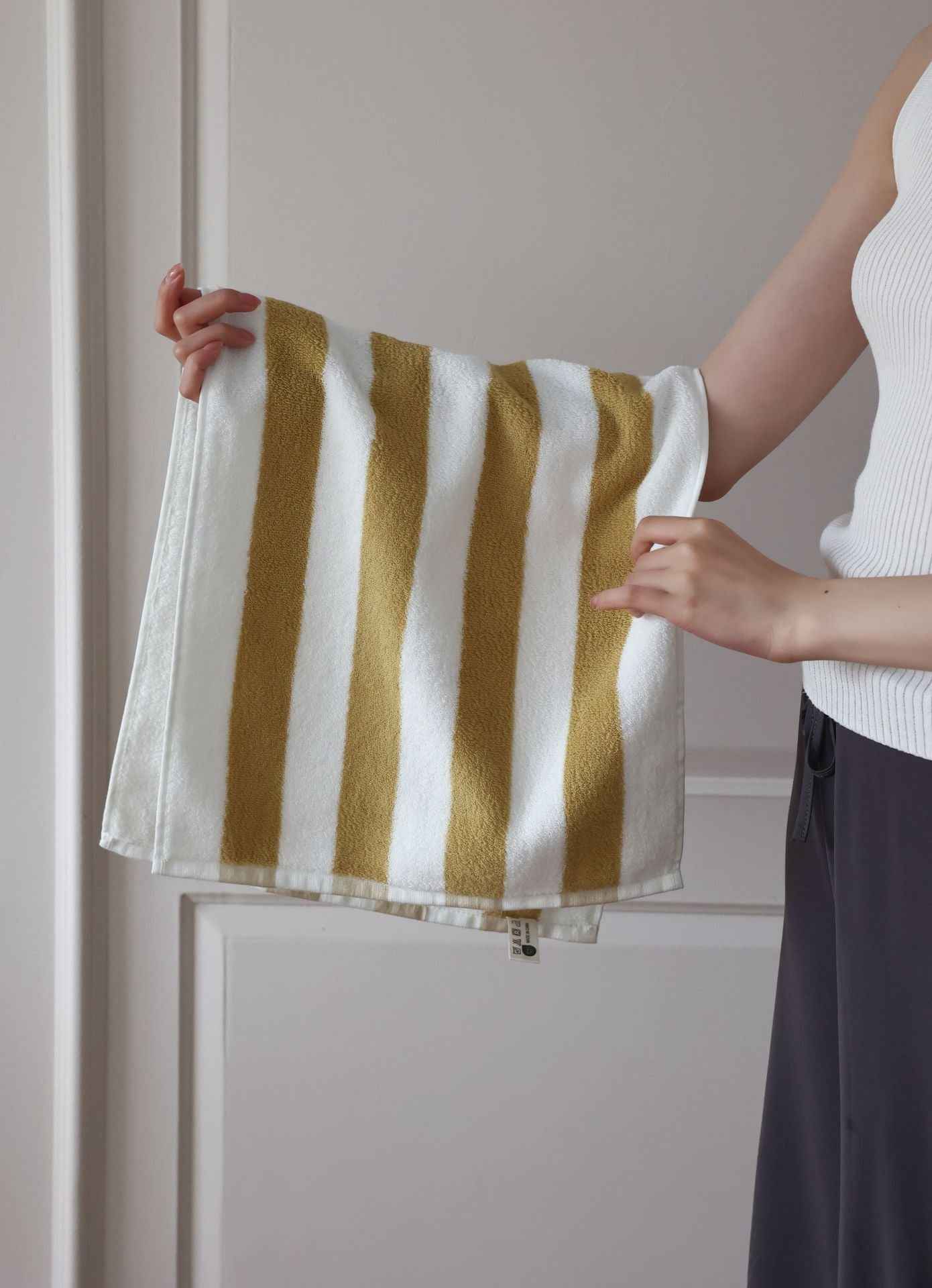 Mori Pinstripe Retro Style Cotton Towel