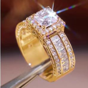 Silver Fashion Women's Ring - Elegant Statement Piece