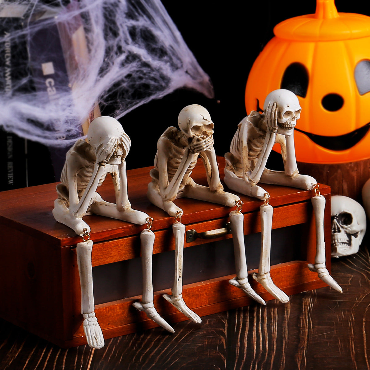 Halloween Resin Skull Decorations - Spooky Home Decor