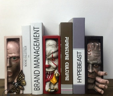 Horror Peeping On The Bookshelf Human Face Resin Bookends Bookstand Sculpture Collecting Cd Albums Bookshelf Decor
