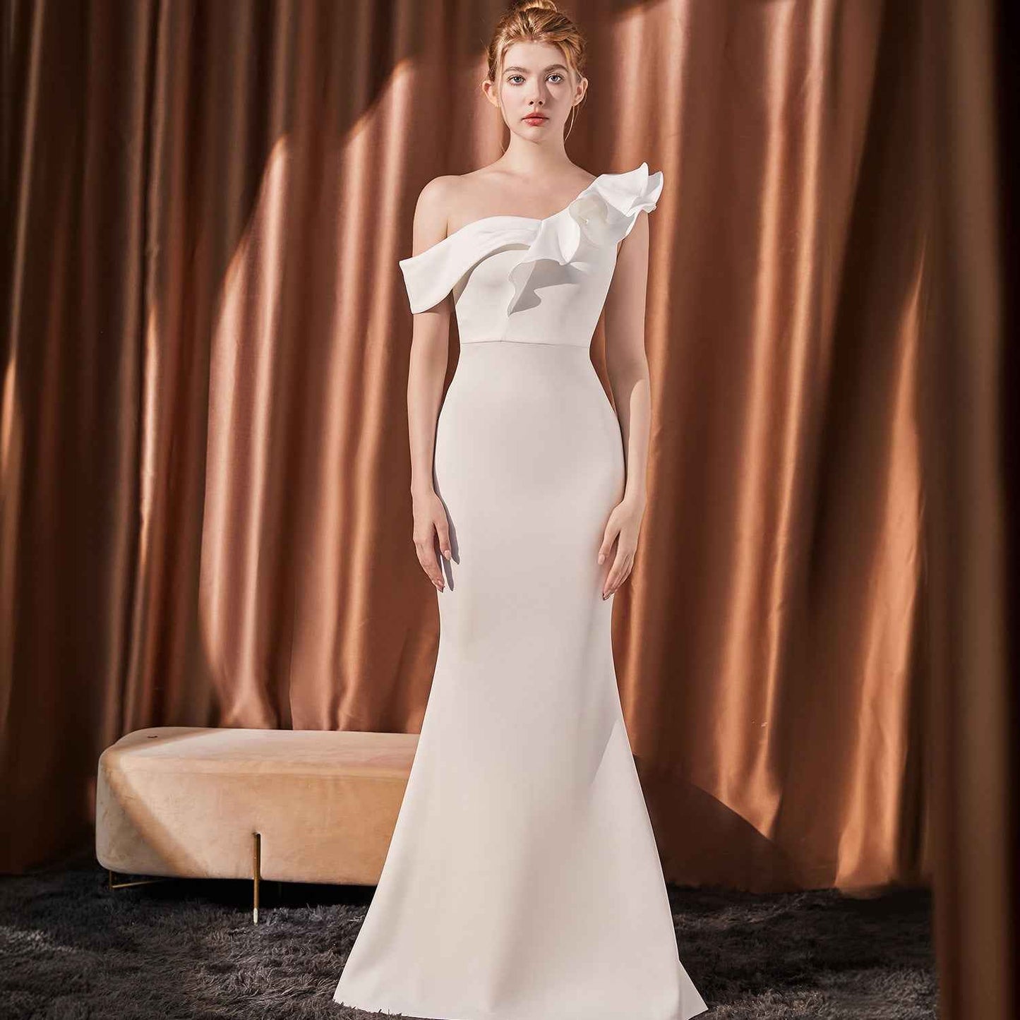 High-end Slant Shoulder Slimming Long Dress