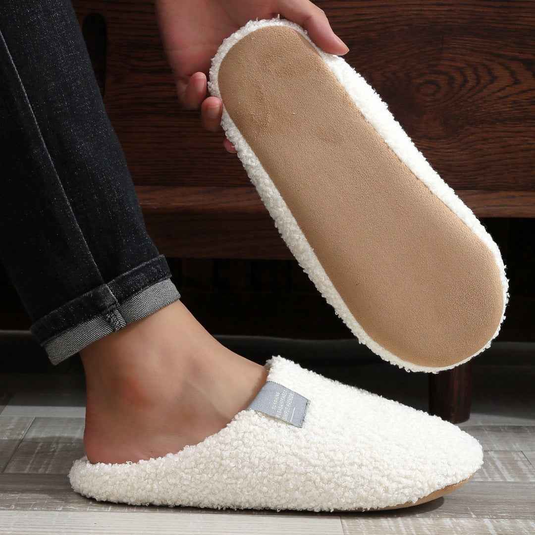 Simple, Lightweight And Silent Indoor Couple Slippers