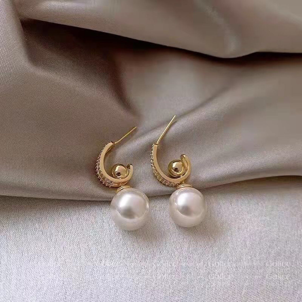 Versatile Pearl Drop Earrings - Elegant Women's Jewelry