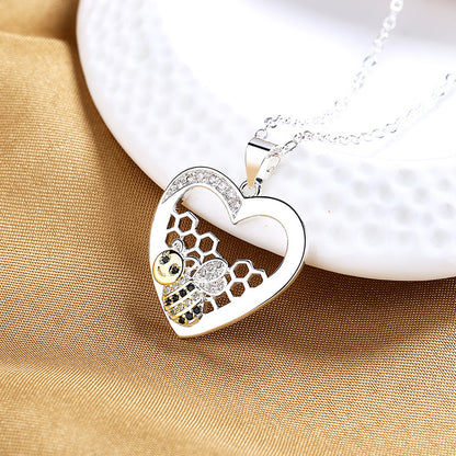 Fashion Exquisite And Creative Bee Hive Pendant Pastoral Style Temperament Female With Hearts Color Separation Necklace - DropOnline.co