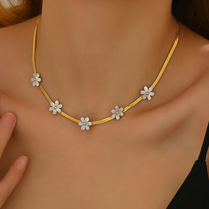 Lxalry 18K Gold Plated Bohemian Floral Necklace   Stainless Steel Skin Safe Jewelry With White Blossom Charms  Hypoallergenic   Tarnish Free Gift For Women Wife Mom, Festive Occasions   Everyday Boho - DropOnline.co