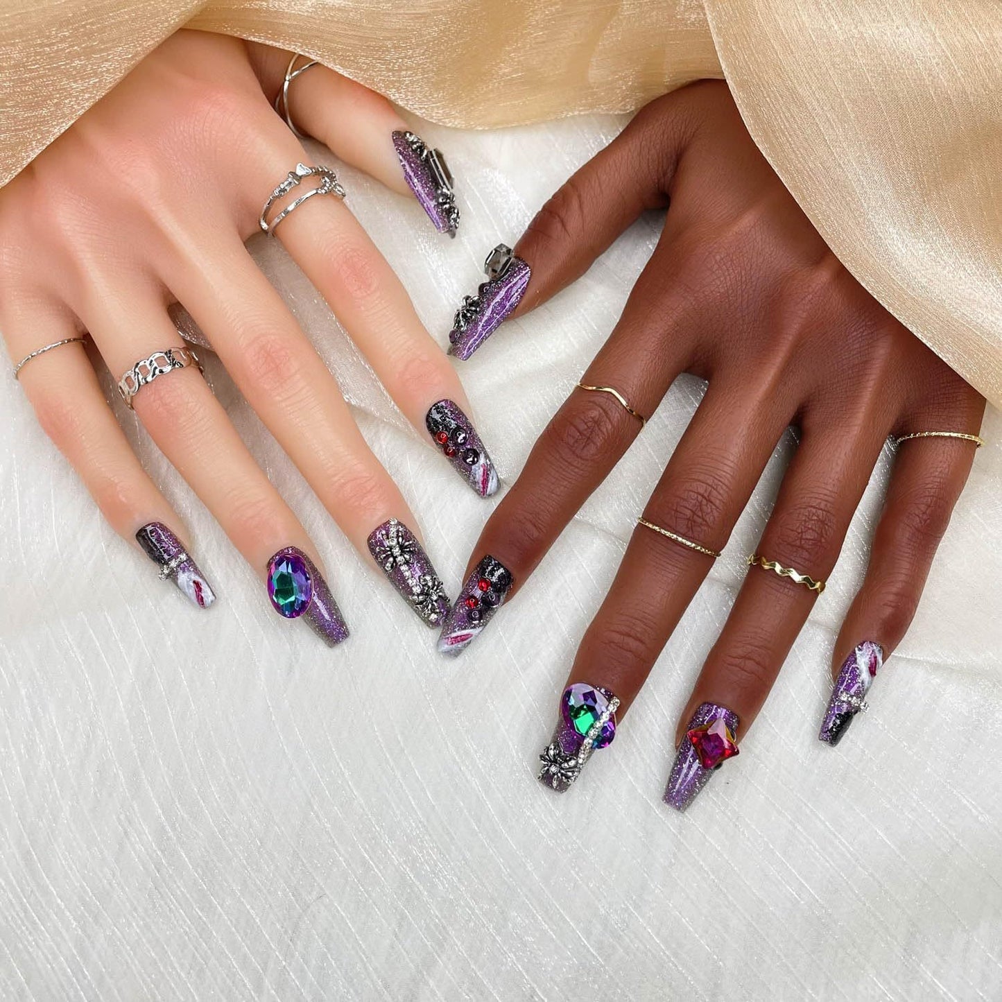 GGDDSHA Press On Nails Short, No Fade Out Fake NailsSeamless Fit Soft Gel Glue On Nails Charms For WomenHandmade Nail Art Manicure Gradient,Royal Arachnid