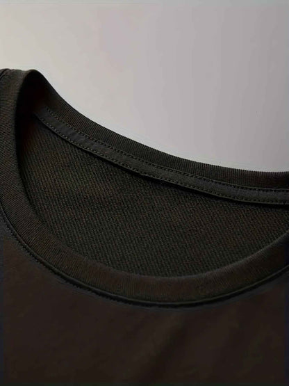 Astronaut & Planet Print T-Shirt - Men's Space Theme Graphic Tee