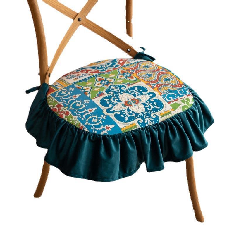 Four Seasons Holland Fleece Print Seat Cushion