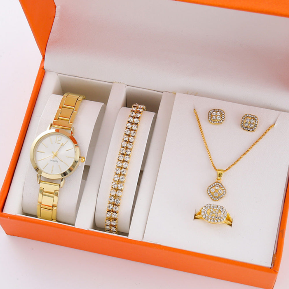 Gold Steel Band Quartz Watch - Elegant Bracelet Timepiece