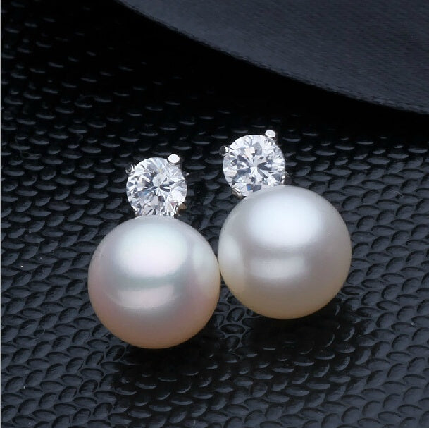 Round Pearl Stud Earrings - Classic Elegant Pearl Studs