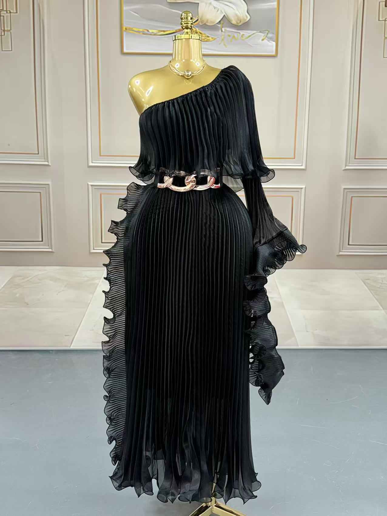 Fashionable One-shoulder Elegant Evening Dress