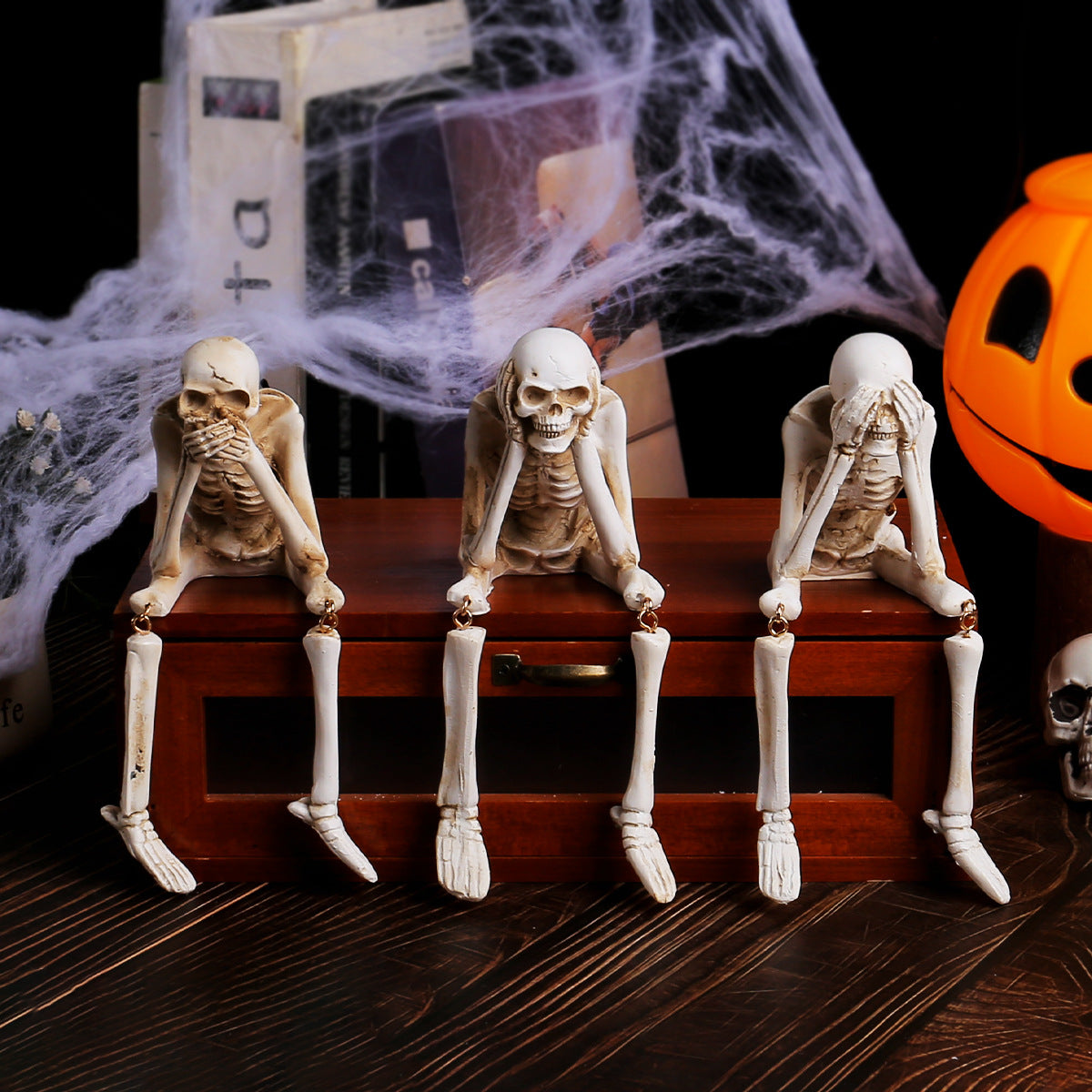 Halloween Resin Skull Decorations - Spooky Home Decor