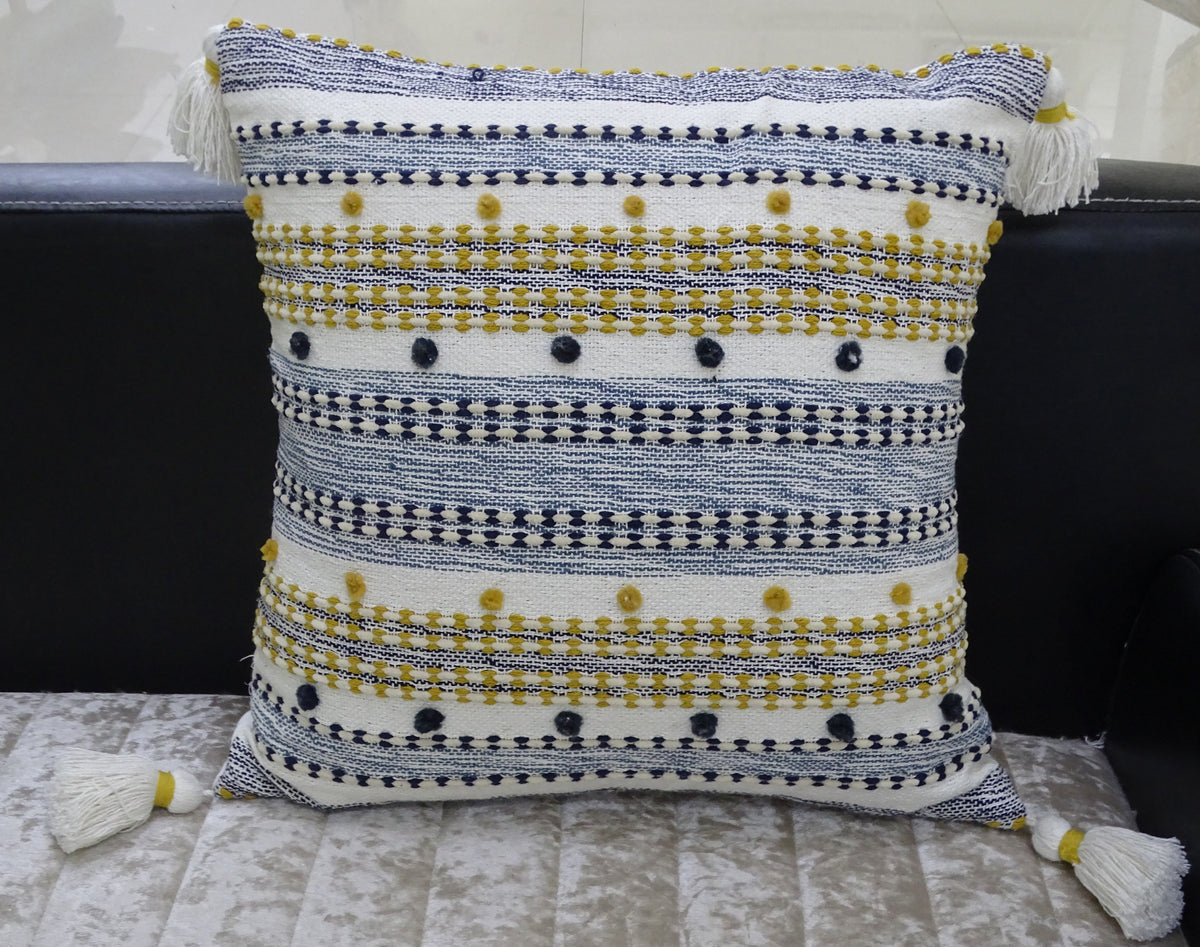 Coussin design rayé avec mini pompons et glands 50x50 cm