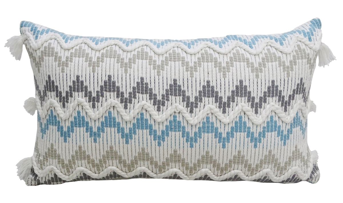 Coussin décoratif Chevron pour canapé avec tresse et pompons 14"x24"
