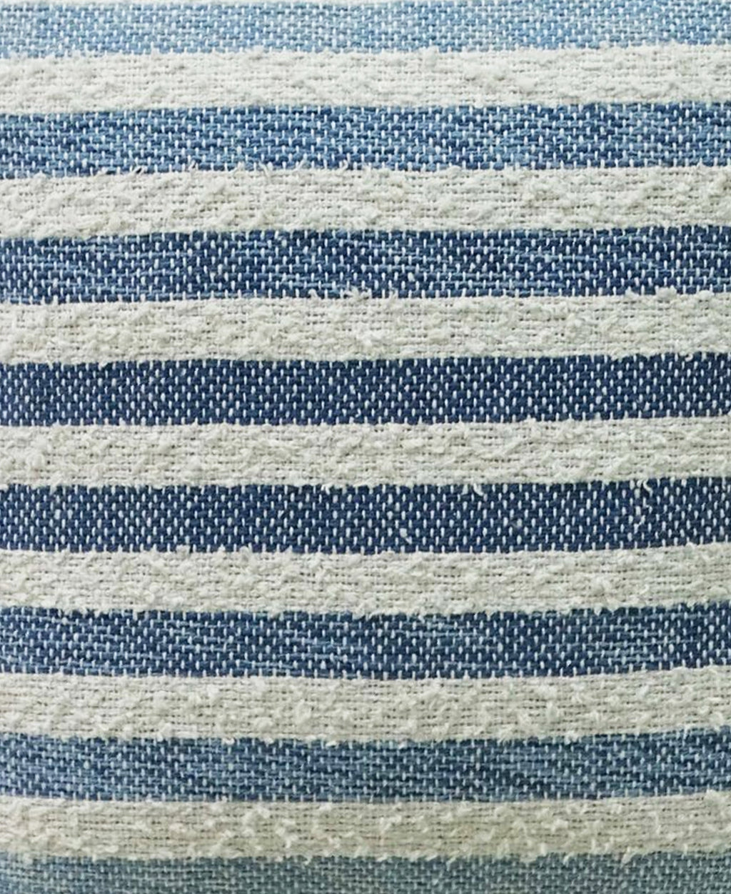 Oreiller en coton texturé rayé ombré Linden Street