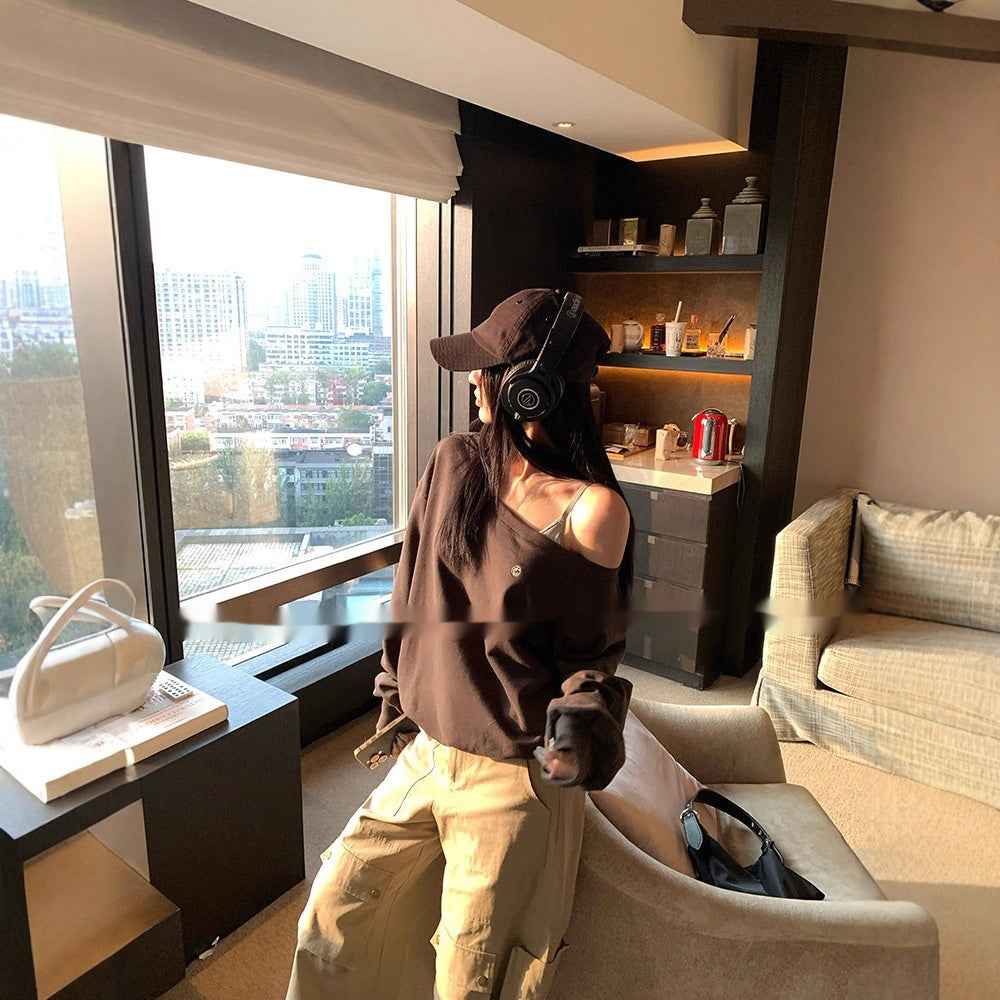 Off-the-shoulder Small Icon Loose Pullover Sweatershirt