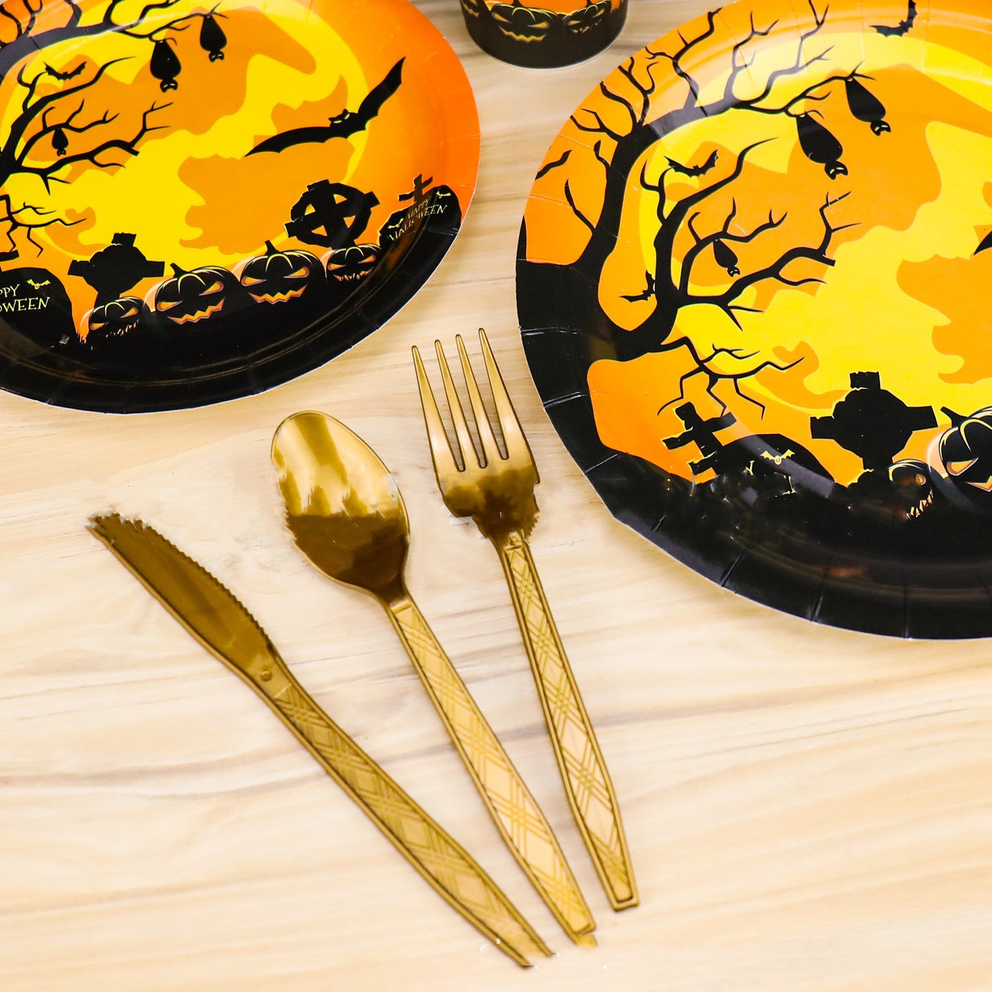 Halloween Party Tableware Set - Paper Cups Plates & Towels