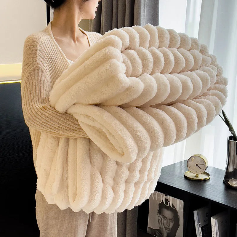 ROSEKIND Blankets 3 Size for Bed, 280GSM Soft & Warm Fleece Blanket, Decorative and Giftable Striped Blankets for Women, Men