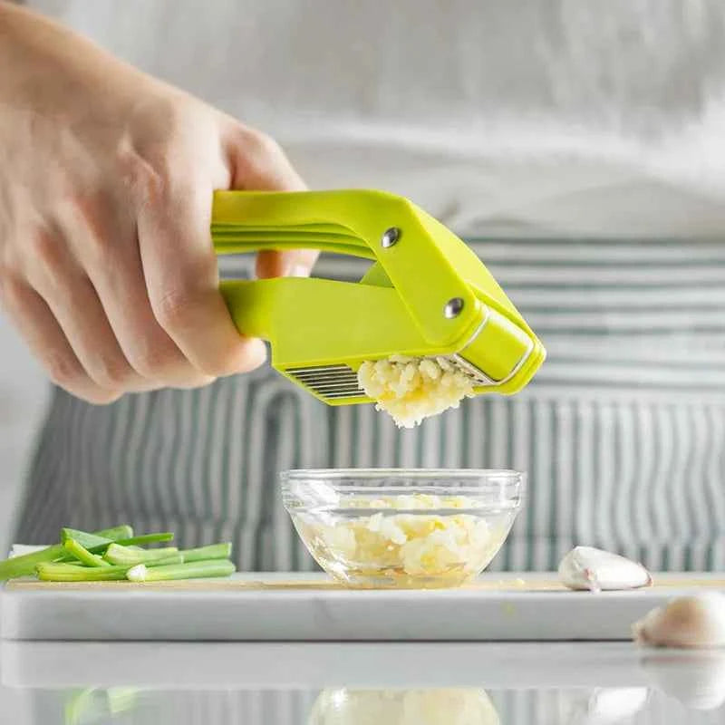 Portable Stainless Steel Manual Garlic Press Household Garlic Masher Garlic Puree Press PP Handle Garlic Slicer Kitchen Gadgets