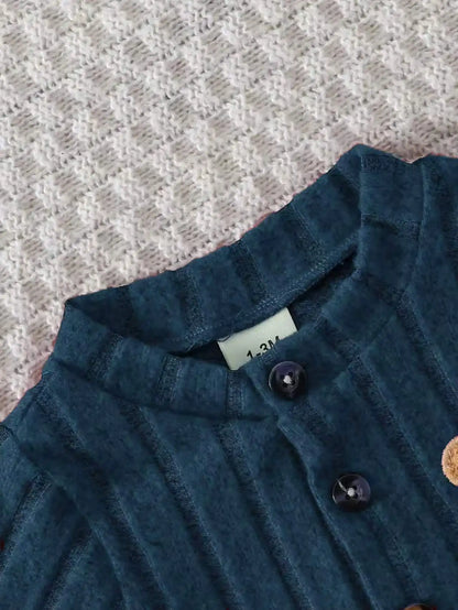 【Baby Boy】Autumn & Winter Red Onesie with Front Single-Breasted Buttons and Cute Bear Badge on Chest + Red Hat Set Featuring a W