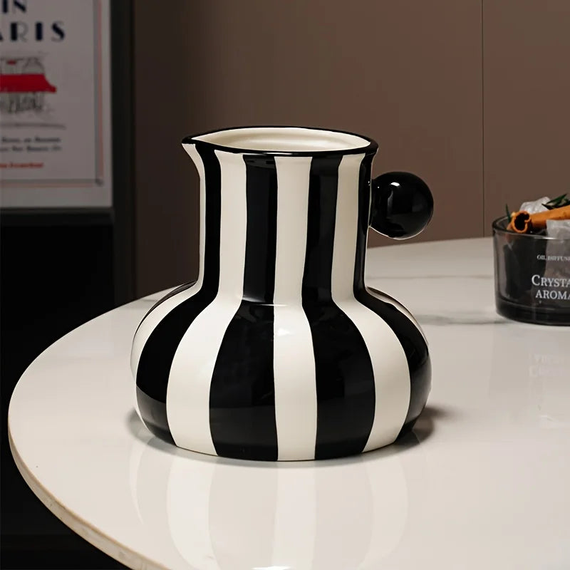 Modern Minimalist Striped Vase Creative Retro Painted Ceramic Vase for Home Decor