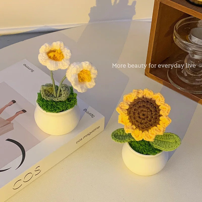 DIY Handwoven Mini Potted Flower Rose Office Desktop Ornamental Potted Plants Woolen Thread Finished Product Home Decoration