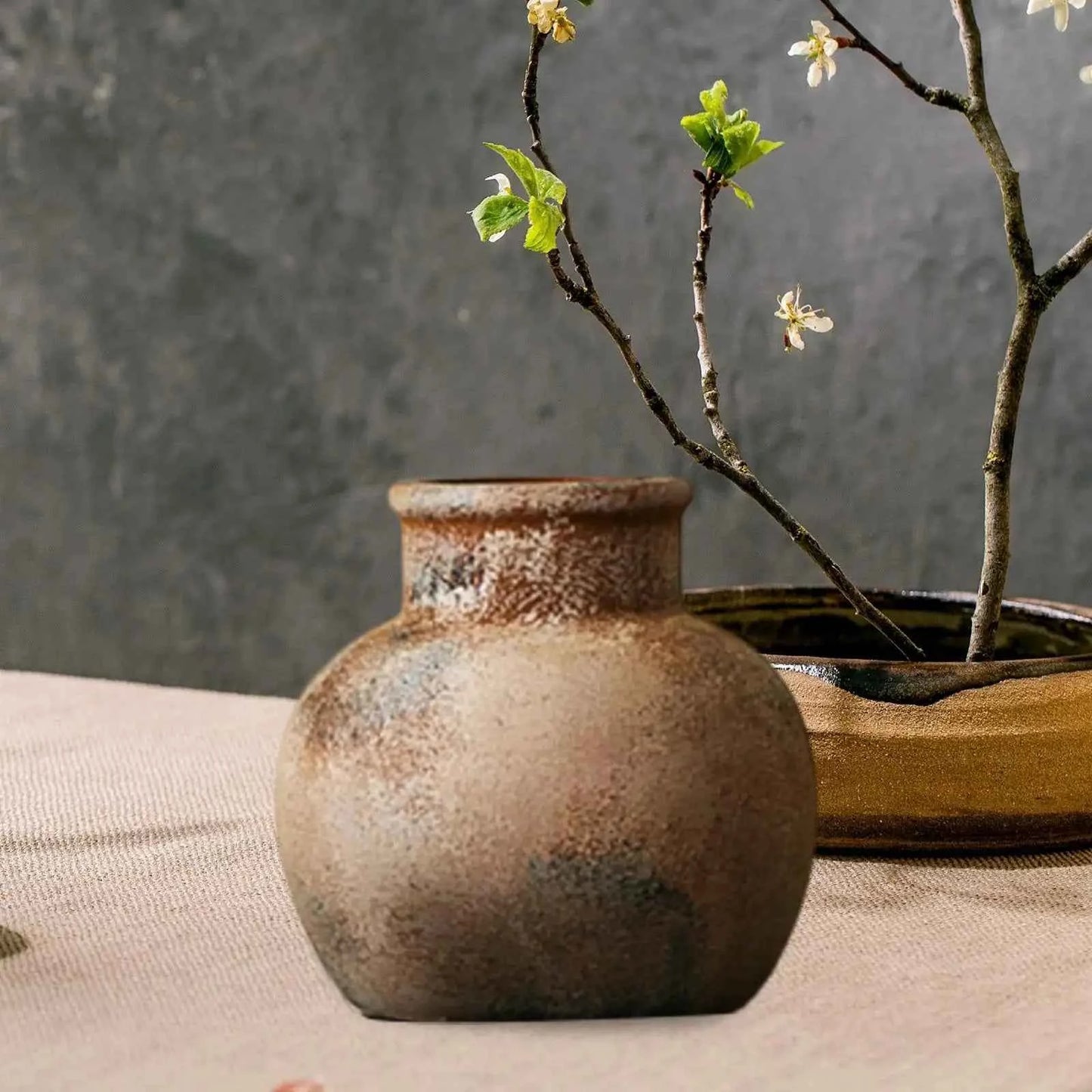 Rustic Ceramic Vase Farmhouse Flower Vase Display Decorative Wabi Sabi Flower Holder for Fireplace Christmas Party Desktop
