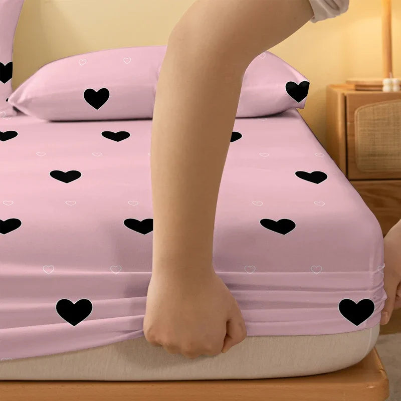 Modern Heart Geometry Matte Fitted Sheet