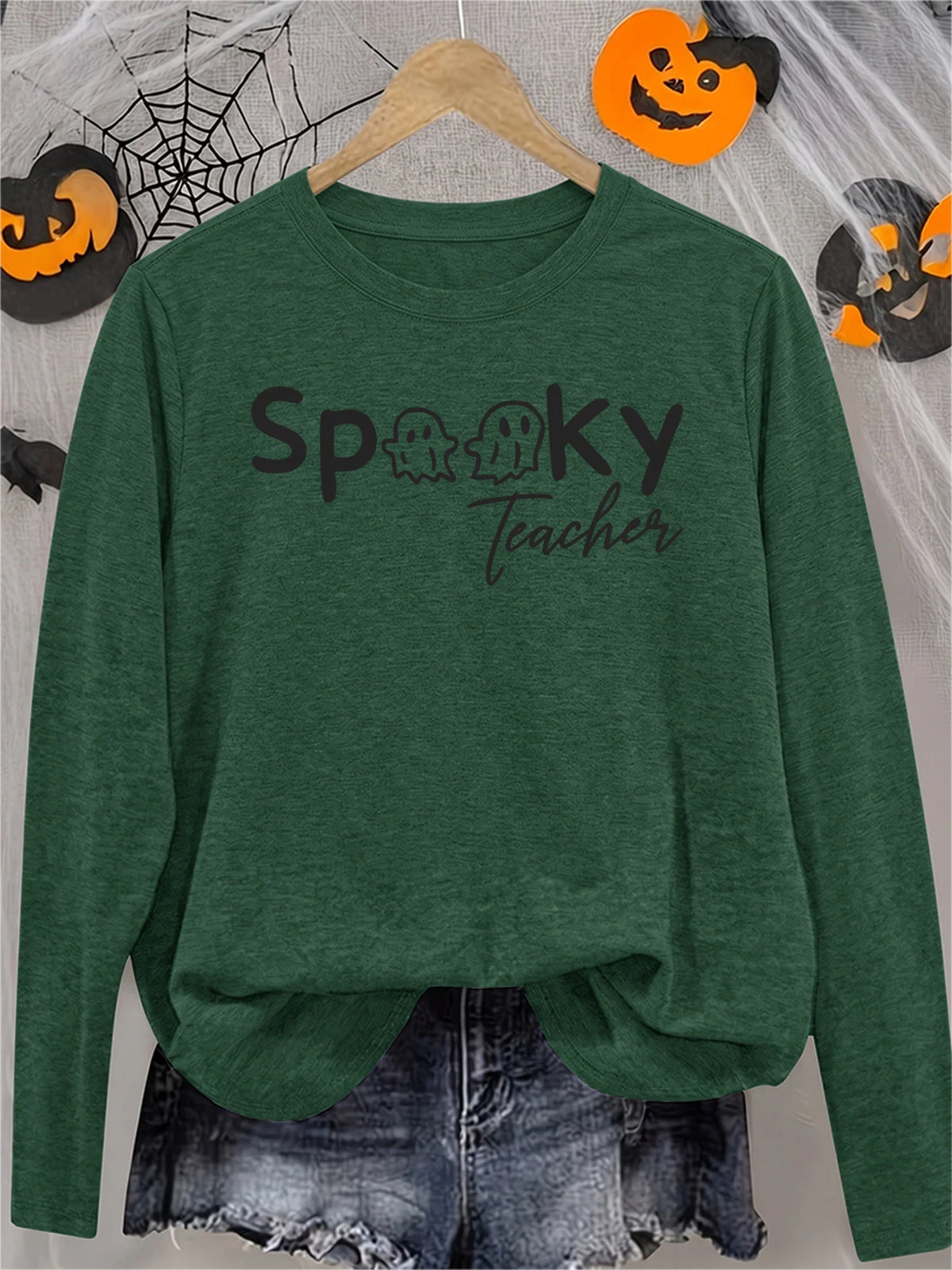 Women's Spooky Teacher Long Sleeve Crew Neck T-Shirt with Ghost Print, Cute Soft Horror Funny Halloween Gift, Casual Athletic Vacation Top