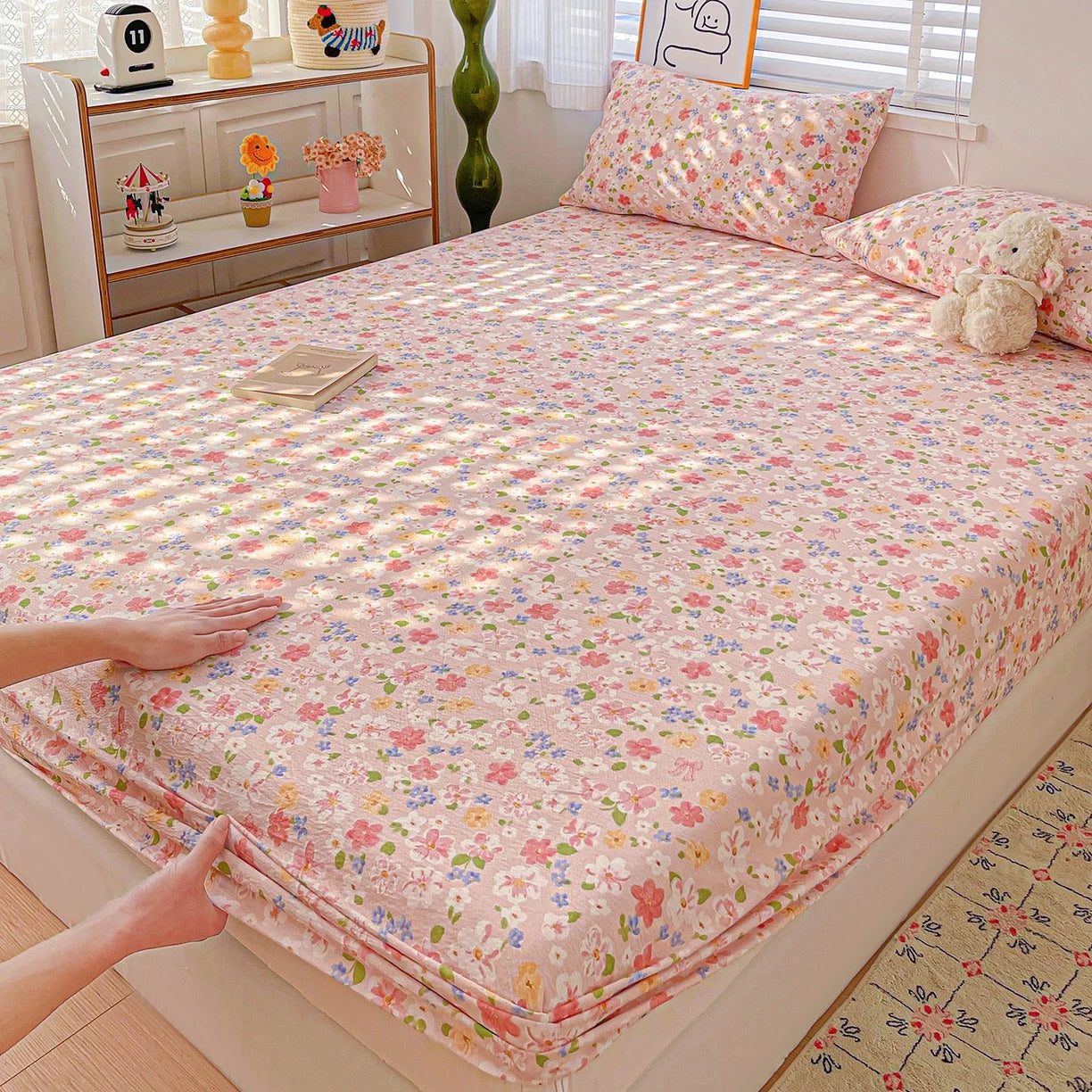 Non-Slip Fitted Sheet Set with Pillowcase, Queen