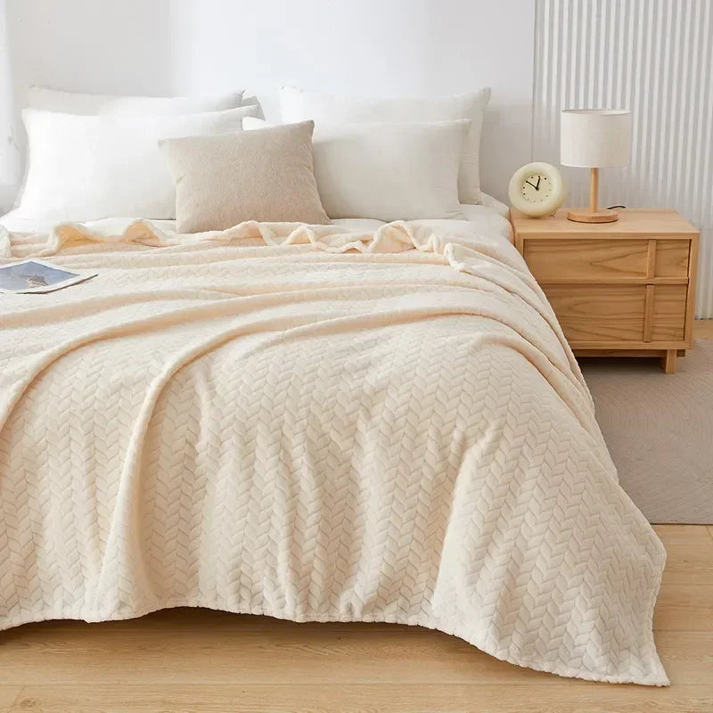 Fluffy Coral Velvet Blanket Flannel Plush Comfortable Thickened and Warm Soft Sofa Throw Blanket for Air-Conditioned Room Luxury