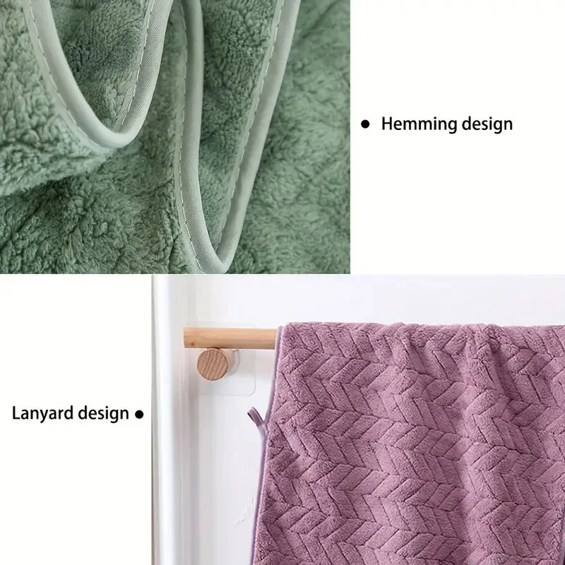 Coral Velvet Bath Towel — Soft, Absorbent & Sports Ready
