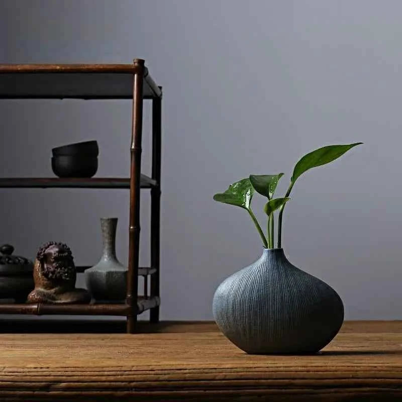 Japanese Zen Vintage Ceramic Vase Dried Flower Arrangement Flower Craft Ornament Table Top Irregular Threaded Vase Ornament Gift